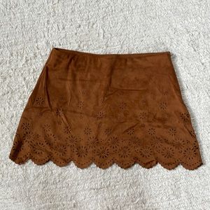 Boho suede-like Zara miniskirt with flower cutout detail